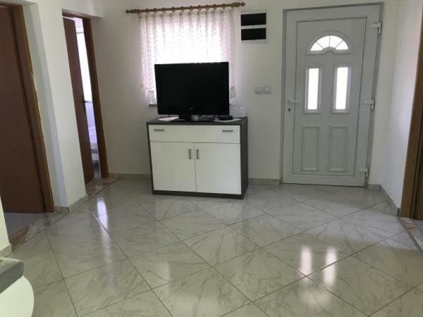 Apartmani Darija Vir Exterior photo